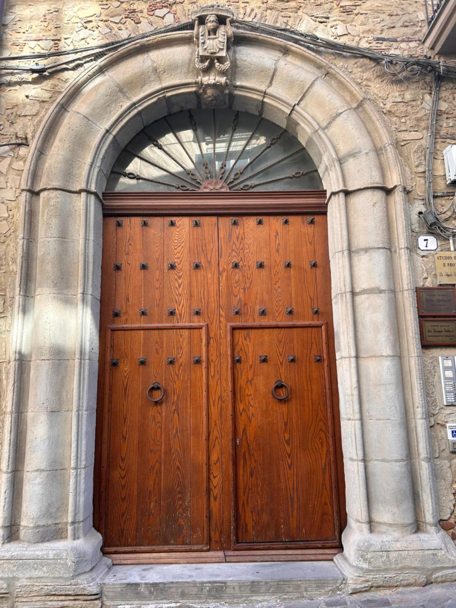 Elegante Appartamento Privato In Palazzo Storico Del XVIII - Pieno Centro Nicosia Luaran gambar